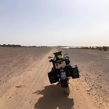 Auberge Dinosaur Kem Kem Tafraoute Sidi Ali Exterior foto