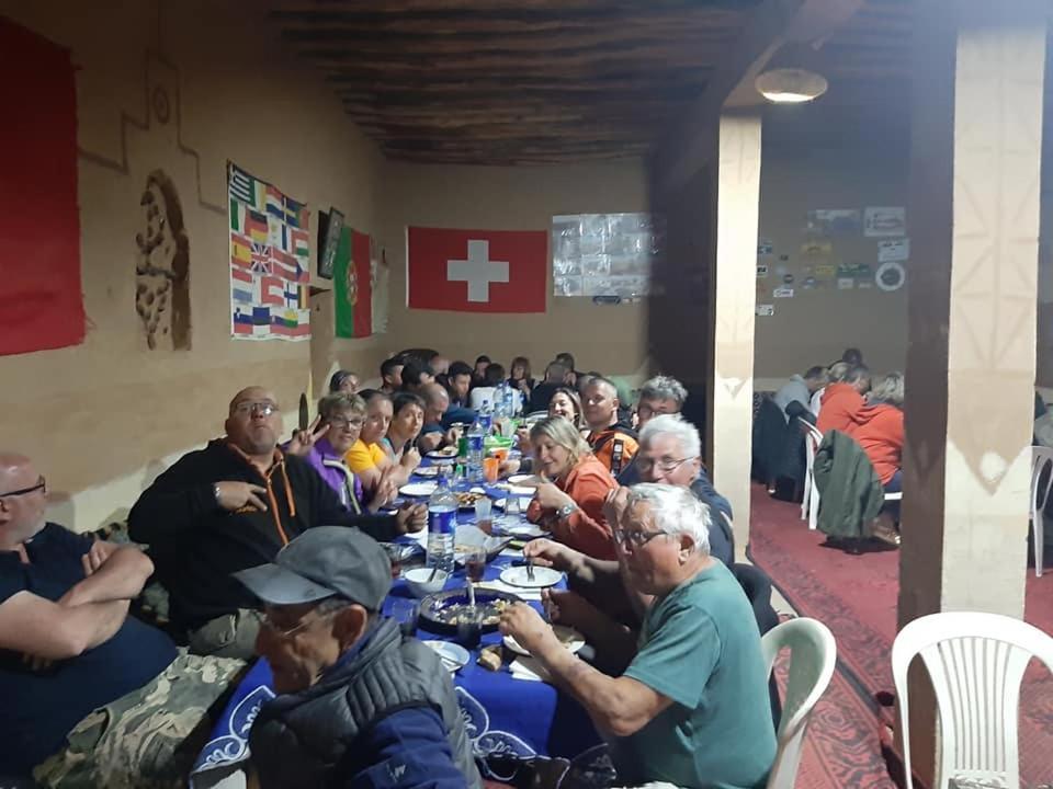Auberge Dinosaur Kem Kem Tafraoute Sidi Ali Exterior foto
