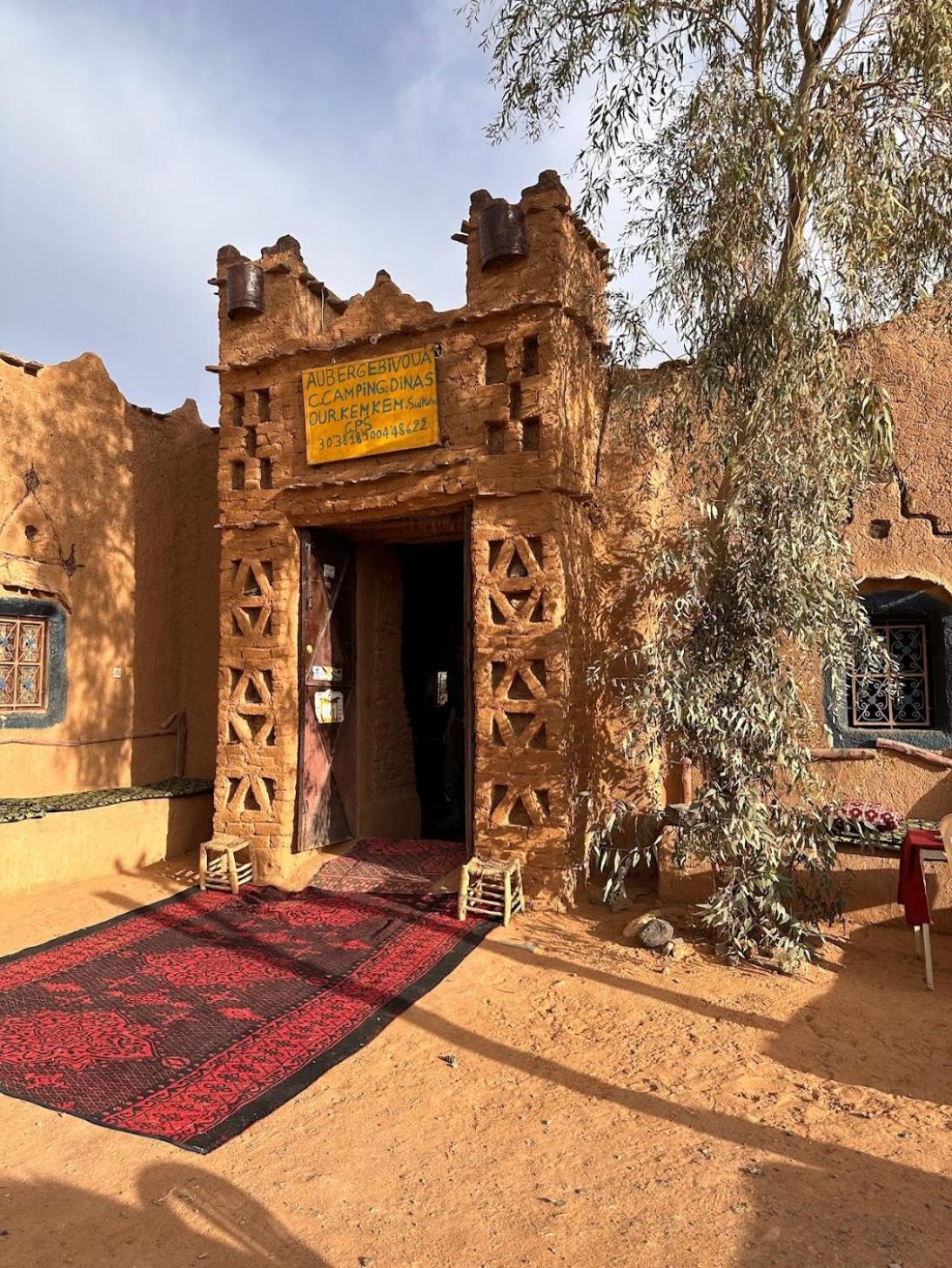 Auberge Dinosaur Kem Kem Tafraoute Sidi Ali Exterior foto